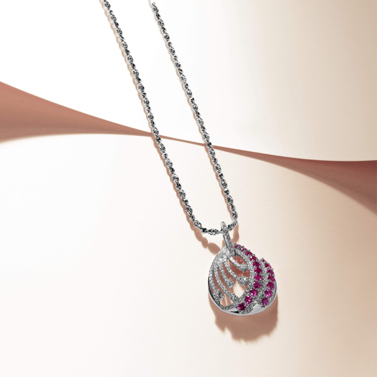 ROYAL Ruby Rhapsody Pendant – Le Lumiere