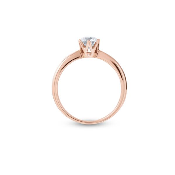Solitaire Ring in Rose Gold
