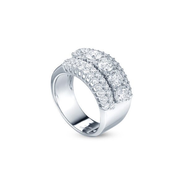 LUXE Gleam Ring in White Gold