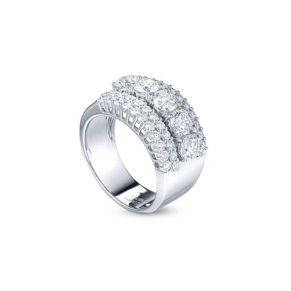 LUXE Gleam Ring in White Gold