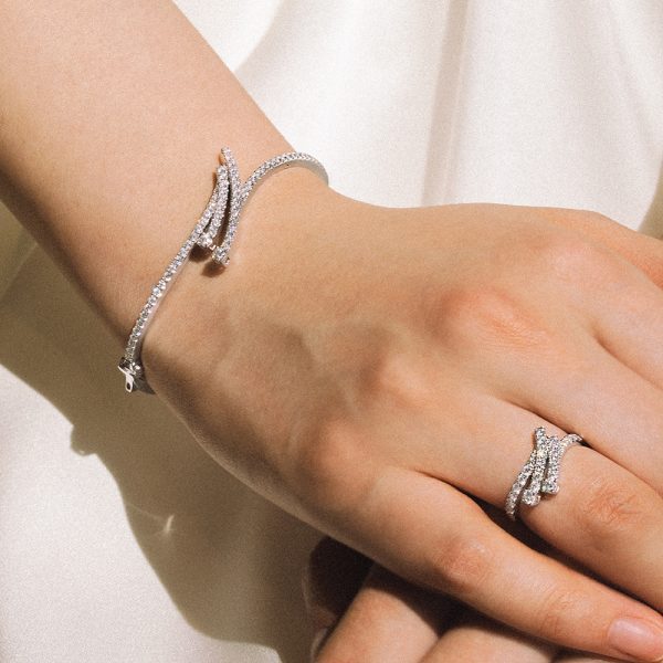 ETERNITY Wings of Light Ring