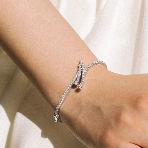 ETERNITY Wings of Light Bangle